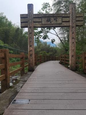 明月山親水木棧道改造項目